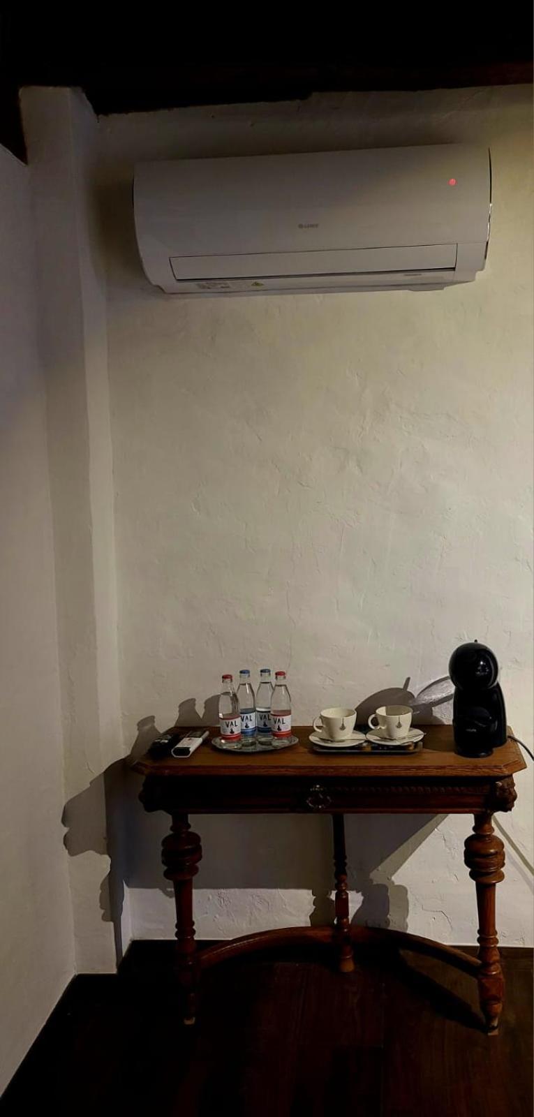 De Pelgrim Hotell Tongeren Exteriör bild