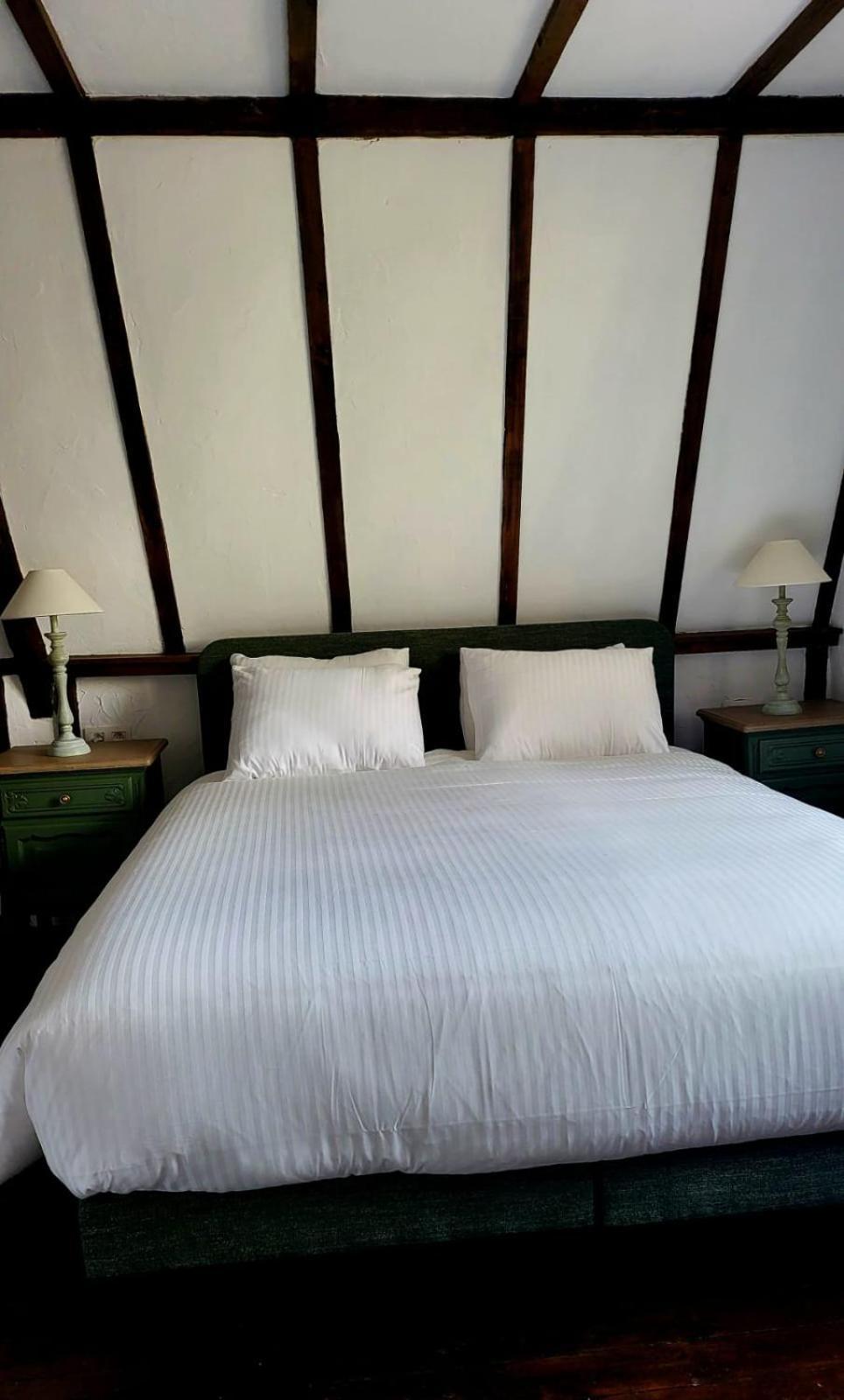 De Pelgrim Hotell Tongeren Exteriör bild