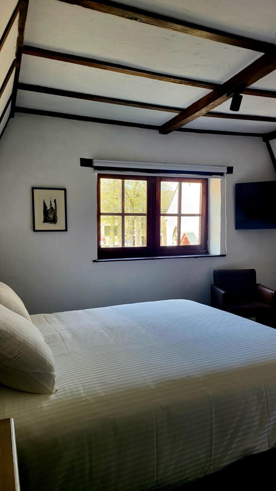 De Pelgrim Hotell Tongeren Exteriör bild