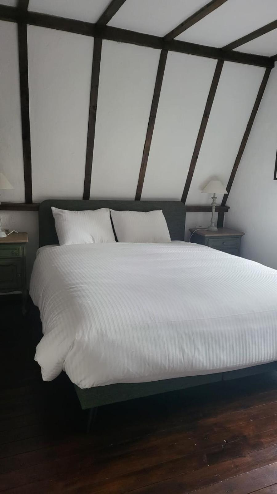 De Pelgrim Hotell Tongeren Exteriör bild