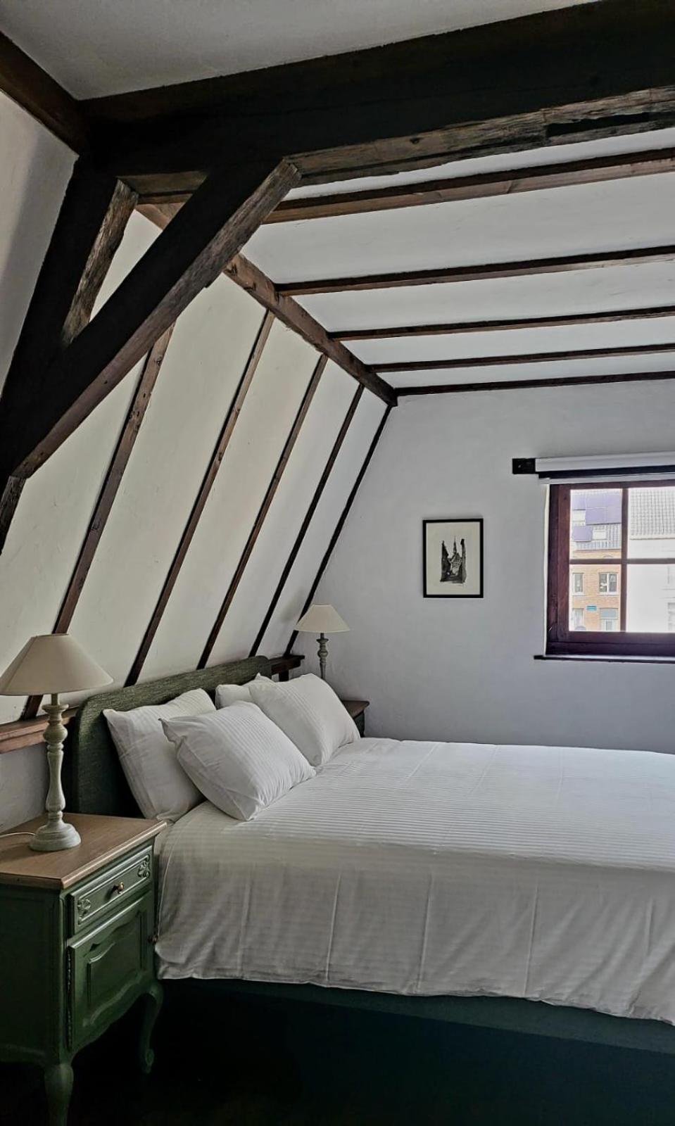 De Pelgrim Hotell Tongeren Exteriör bild
