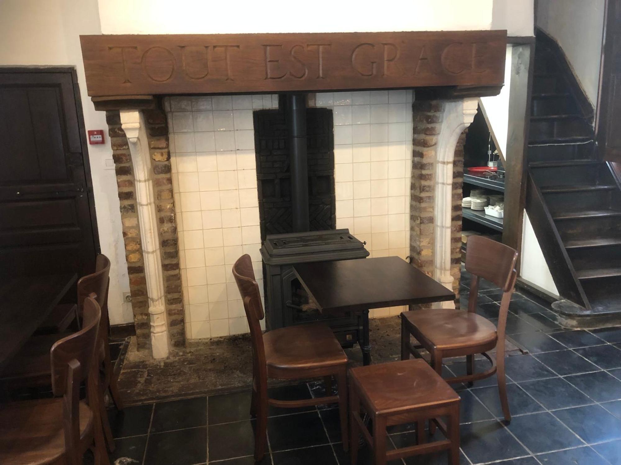 De Pelgrim Hotell Tongeren Exteriör bild