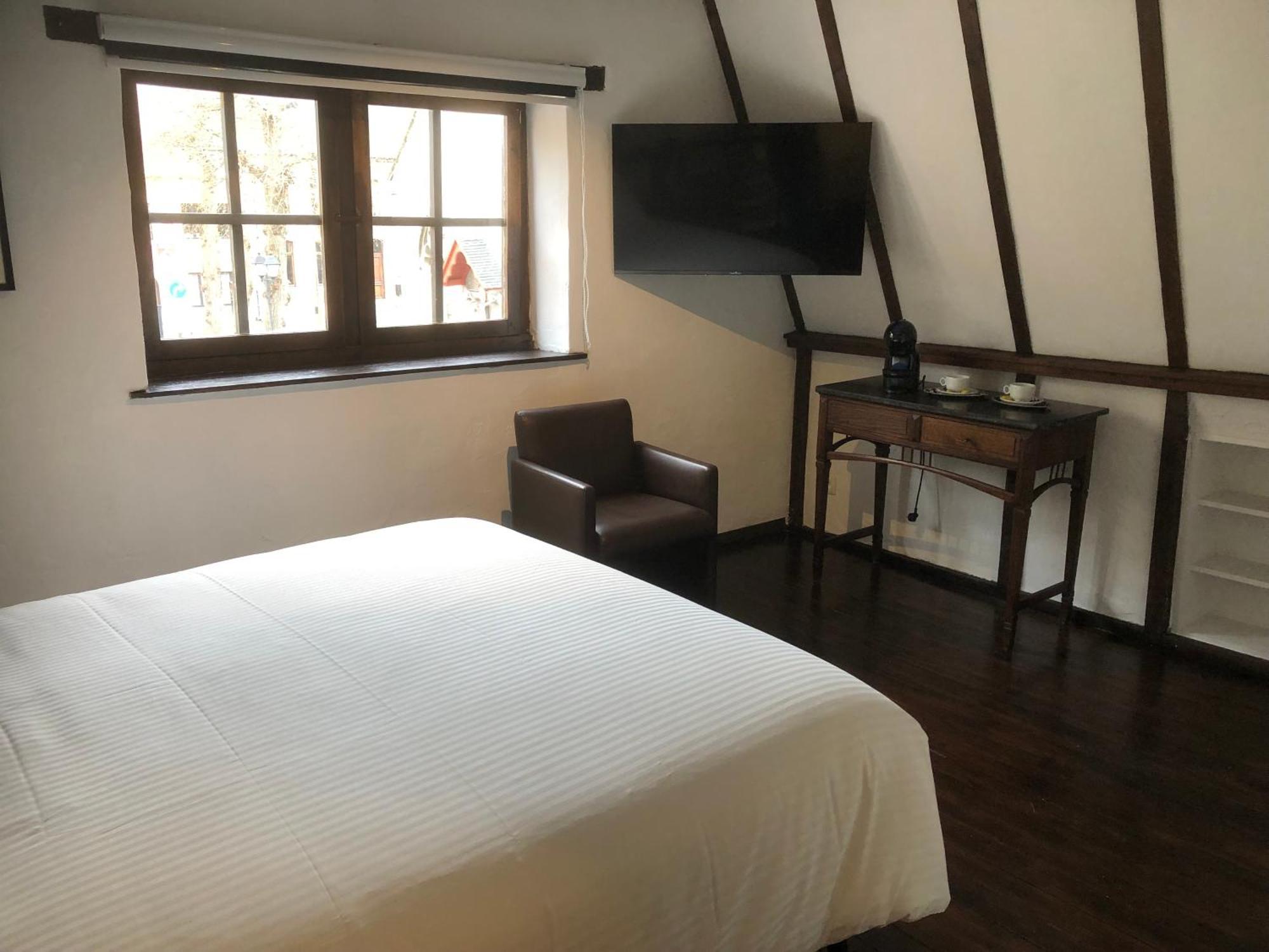De Pelgrim Hotell Tongeren Exteriör bild